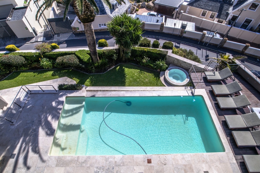 To Let 6 Bedroom Property for Rent in Bantry Bay Western Cape